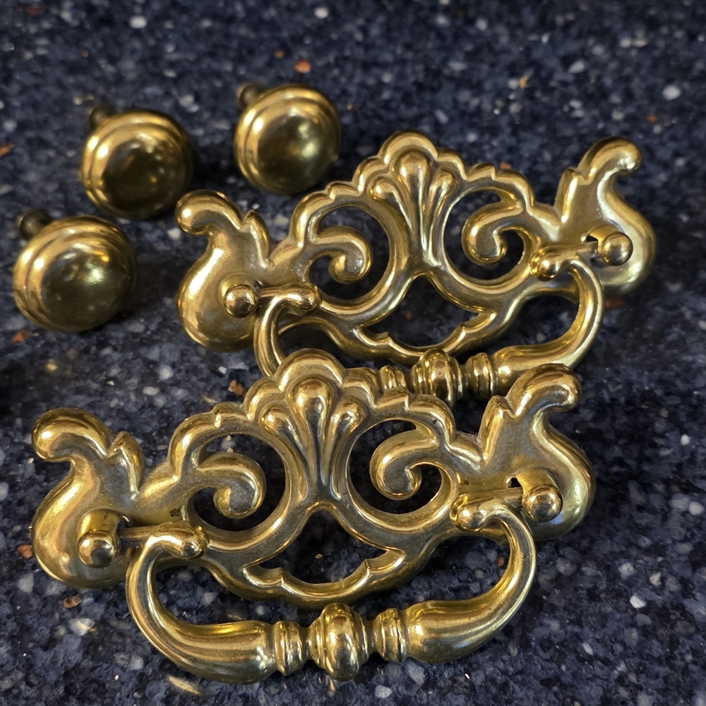 Vintage Brass Drawer Pulls and Knobs